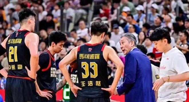 掘金内线新星：这里是夏季联赛，每个人都在努力争取拿个位置