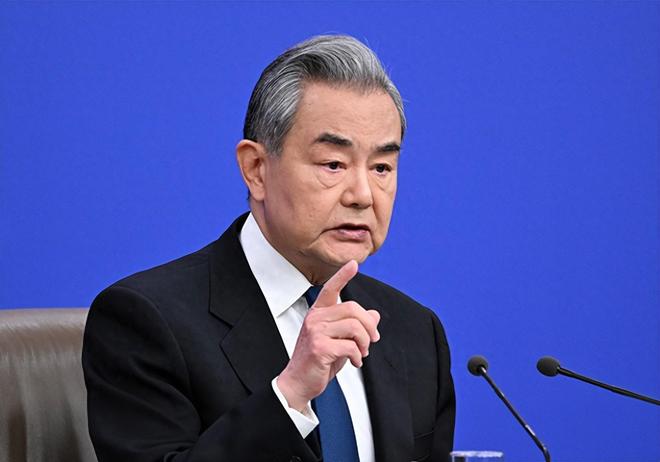 “我姑娘去世了,我要回去!”老人旅游途中收到噩耗情绪崩溃,导游20分钟内安排行程送其回家:为人子女感同身受,任何人都会伸出援手