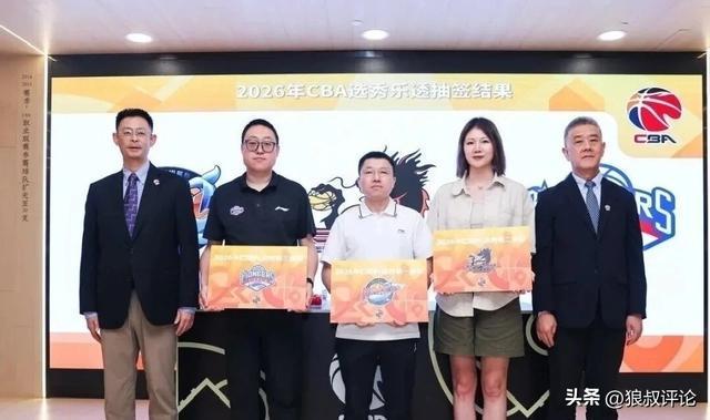 快船夏联合同签下中佛罗里达大四得分手,他是落选秀中的佼佼者?