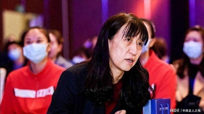 西蒙斯布朗成76人隐形优势