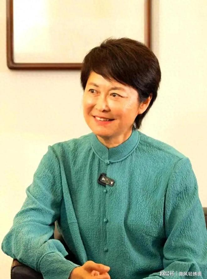 周意朱琳存希冀，德雷珀迪米赢球，斯瓦失大分，王右双线晋级