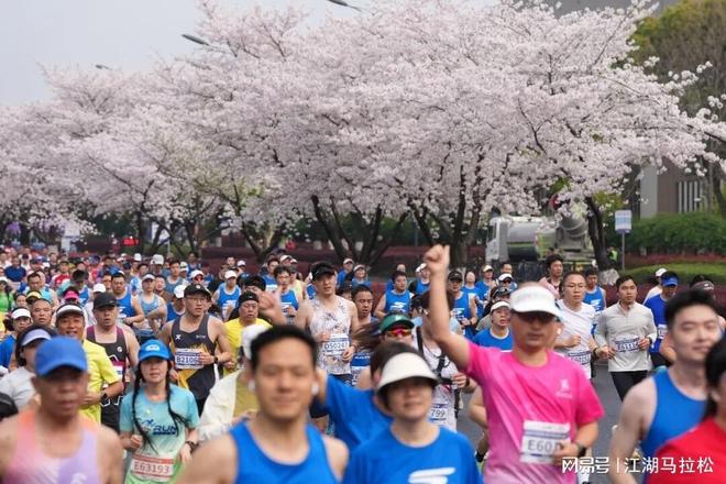 宏远U21险胜青岛夺冠！杨溢轰34+9+8，王洪泽20+15，陈家政16分