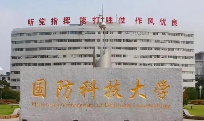 弗拉霍维奇主动示好巴萨,费兰·托雷斯未来成变数