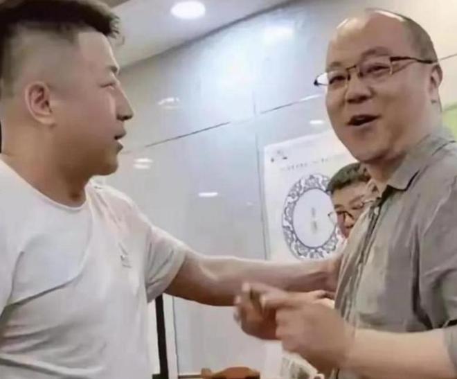 宏远速递!土豪球队报价焦泊乔,朱芳雨被截胡,杜润旺将高薪续约