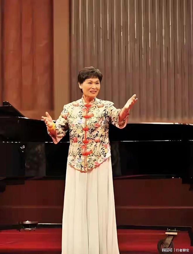 郑钦文美网四消息,新华社与WTA发文祝贺,对手出炉,官网被打脸