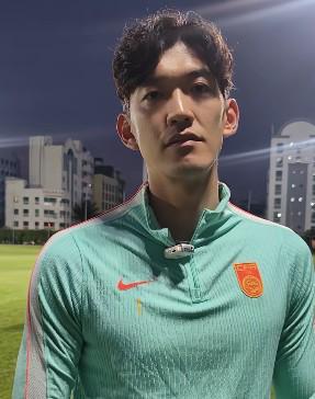 大鱼来了！摩西布朗被多支CBA球队疯抢，广东队将重金完成补强？