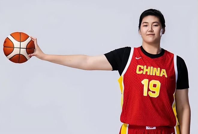 61岁大叔健身6个月，从“老头”变“型男”，第二春惊艳朋友圈！！