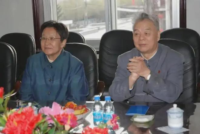 马刺估值涨10亿,文班却主动放弃5000万