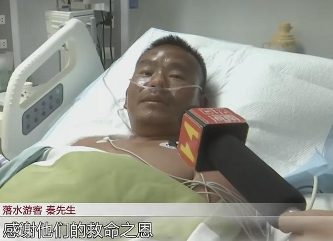 德容:日本队的低位防守非常出色,我们将全力备战对瑞典的比赛