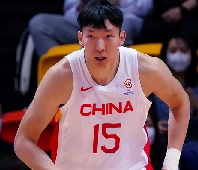 曝詹姆斯有望联手字母哥,迈阿密是在创造神话还是笑话