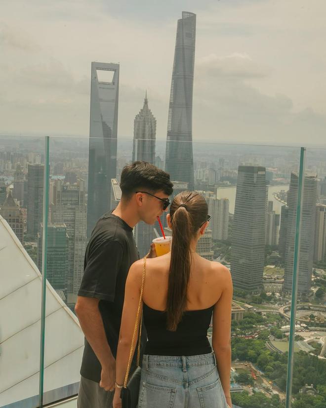 恭喜!中国女网又一28岁双打王牌崛起:世界第24对决张帅抢八强