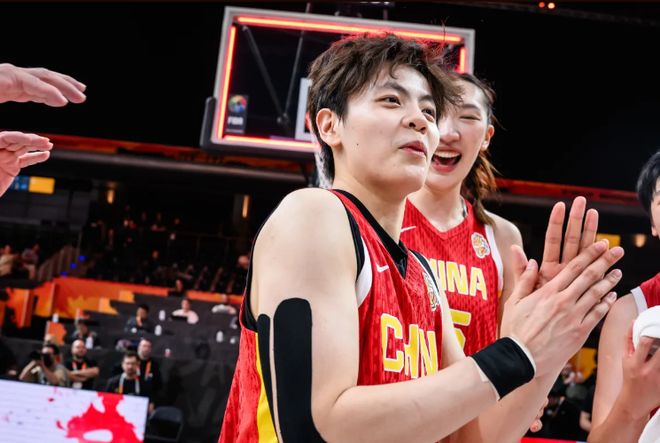 支点微评丨中国球迷何时不再遥望世界杯？