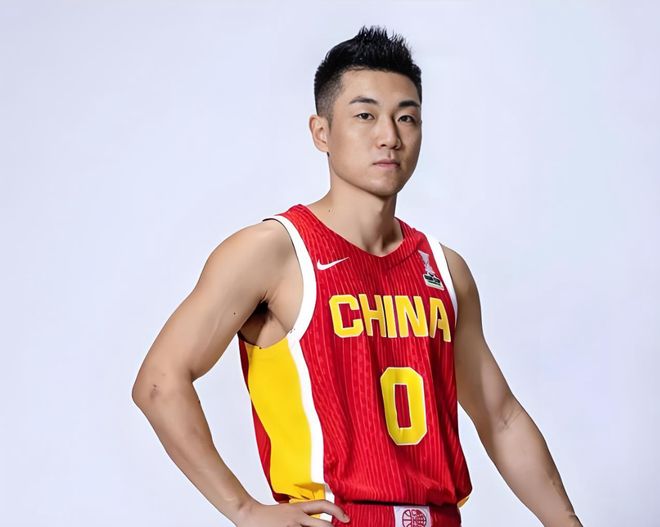 快船夏联合同签下中佛罗里达大四得分手,他是落选秀中的佼佼者?