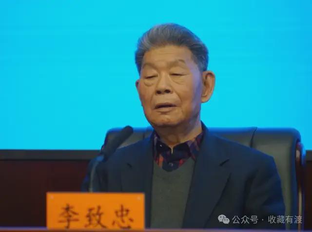 效力11队的“流浪者”,或成骑士追詹皇的薪资牺牲品
